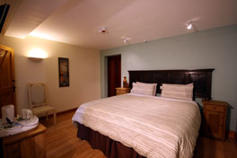 hotel superking bedroom facilities